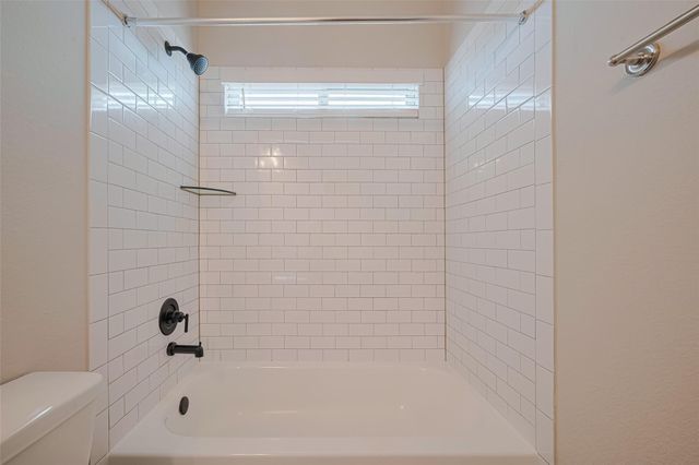 340 Stone Placa Trail, Brookshire, TX 77423