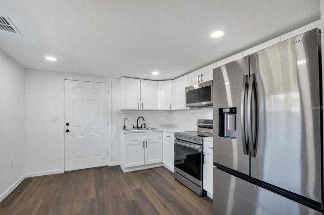 414 MONROE LANE, Haines City, FL 33844