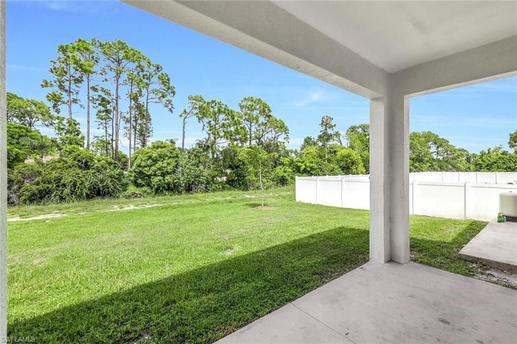 4628-4630 Douglas LN 4628, LEHIGH ACRES, FL 33973 — photo 4