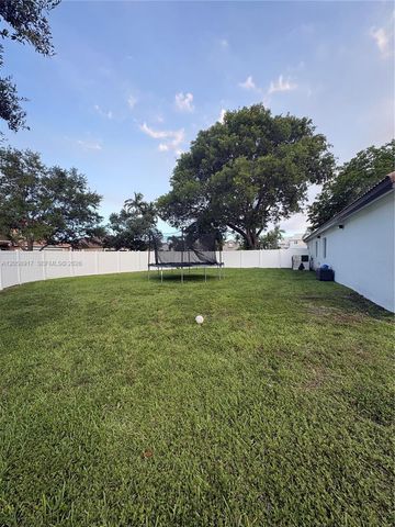 1970 NW 178th Terrace 1, Pembroke Pines, FL 33029