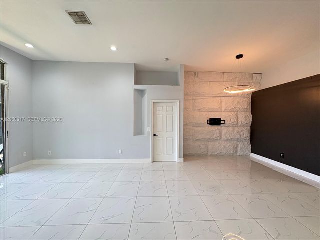 1970 NW 178th Terrace 1, Pembroke Pines, FL 33029