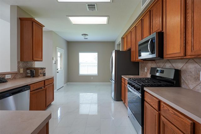2739 Honeysuckle Walk, Spring, TX 77388