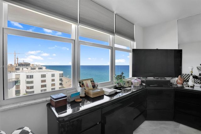 1149 Hillsboro Mile 1011 1011, Hillsboro Beach, FL 33062