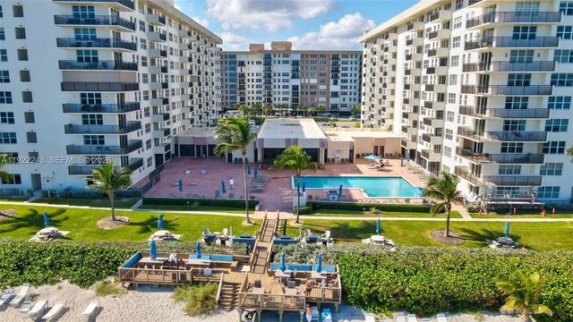 1149 Hillsboro Mile 1011 1011, Hillsboro Beach, FL 33062