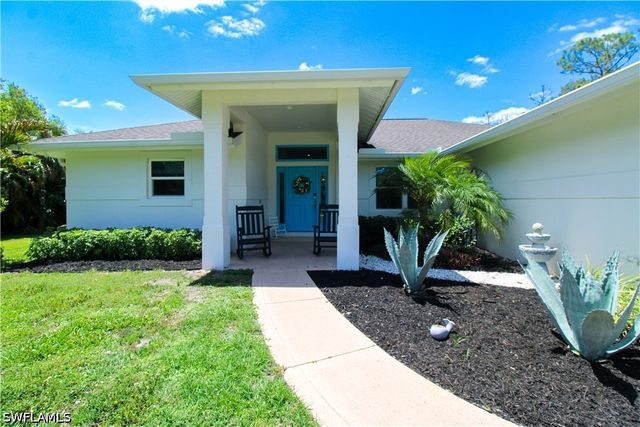 721 Logan BLVD S, Naples, FL 34119