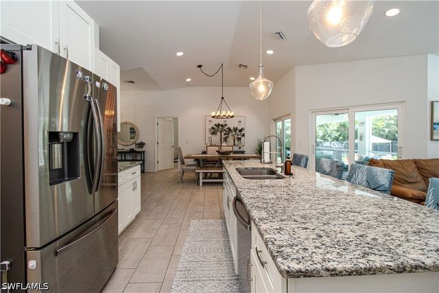 721 Logan BLVD S, Naples, FL 34119