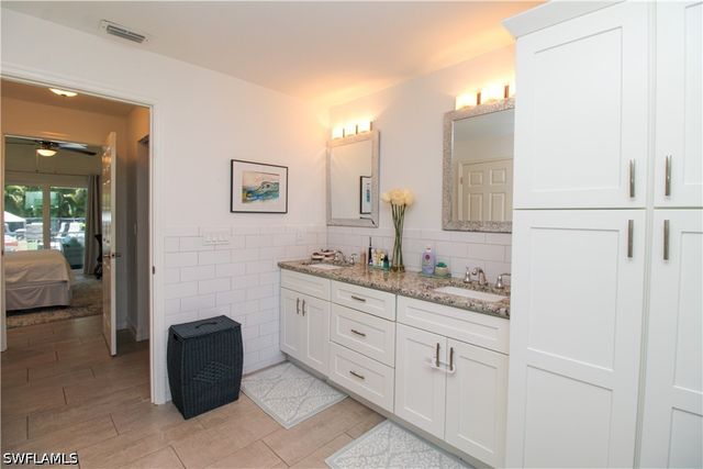 721 Logan BLVD S, Naples, FL 34119