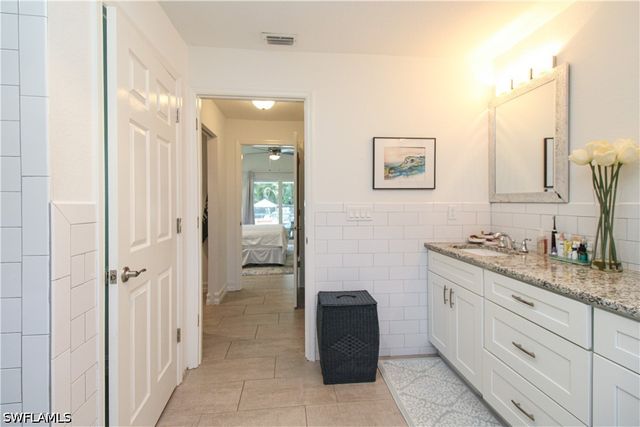 721 Logan BLVD S, Naples, FL 34119