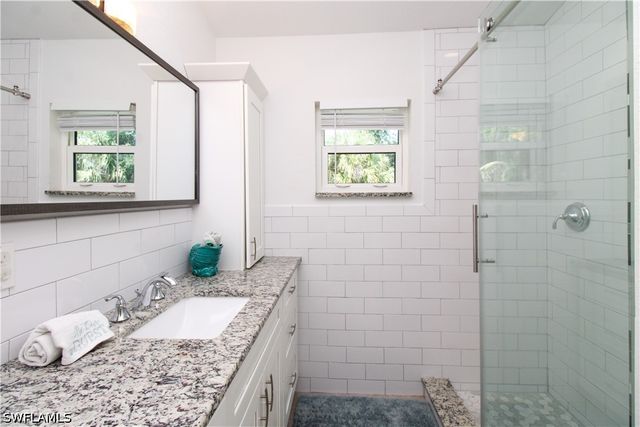 721 Logan BLVD S, Naples, FL 34119