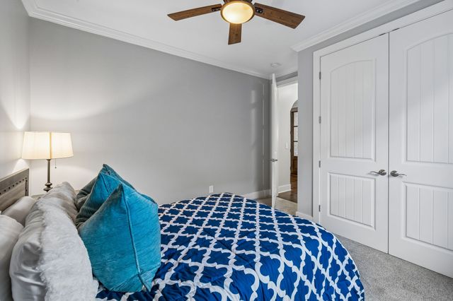 1021 Baxter Ln, Gallatin, TN 37066