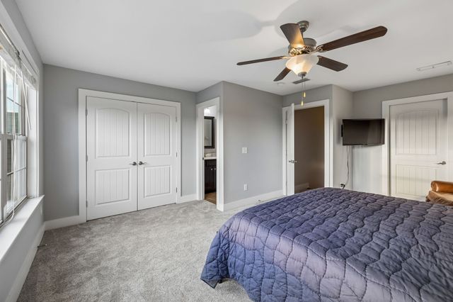 1021 Baxter Ln, Gallatin, TN 37066