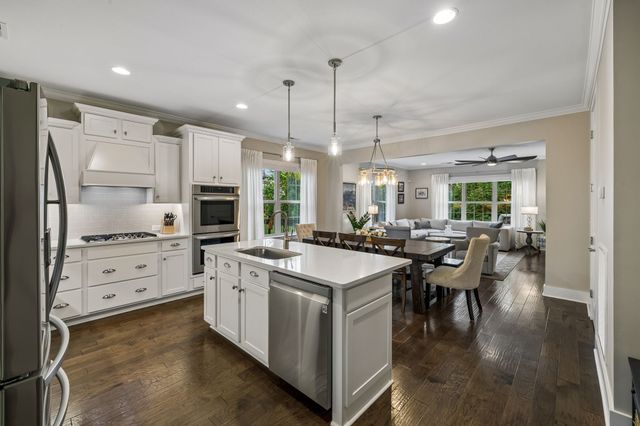 1021 Baxter Ln, Gallatin, TN 37066