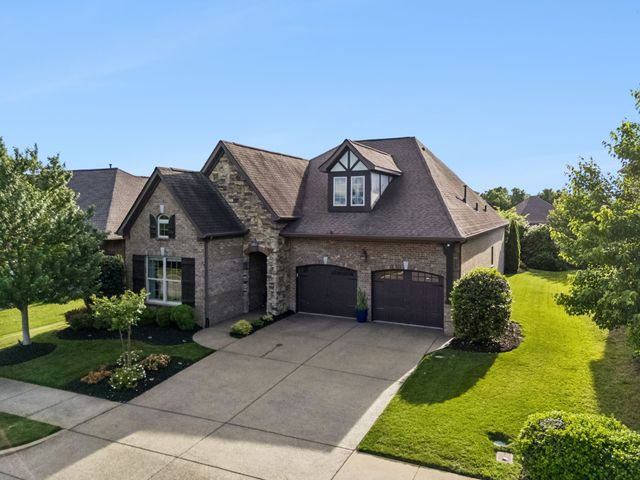 1021 Baxter Ln, Gallatin, TN 37066