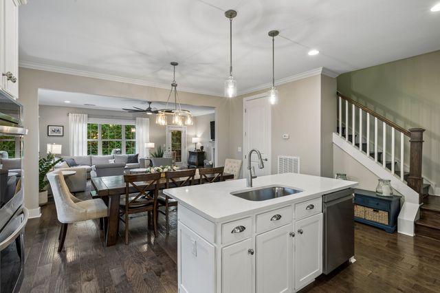 1021 Baxter Ln, Gallatin, TN 37066