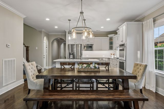 1021 Baxter Ln, Gallatin, TN 37066