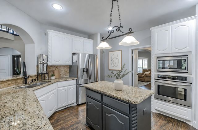 14044 Paterno Drive, Frisco, TX 75035