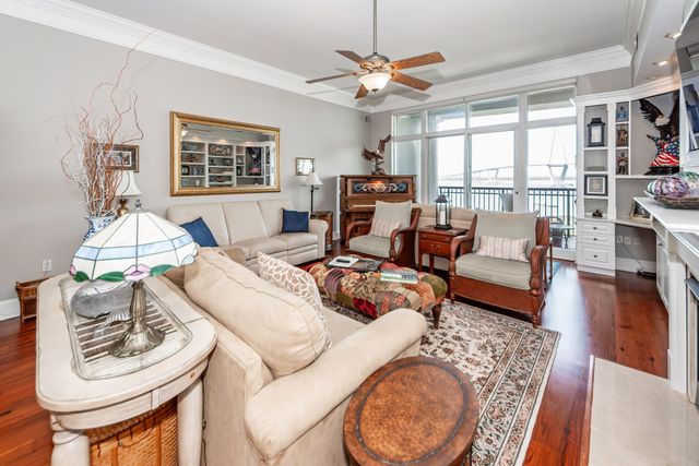 283 S Plaza Court 8, Mount Pleasant, SC 29464