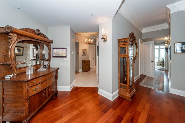 283 S Plaza Court 8, Mount Pleasant, SC 29464