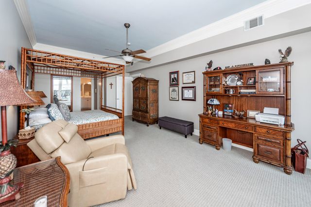 283 S Plaza Court 8, Mount Pleasant, SC 29464