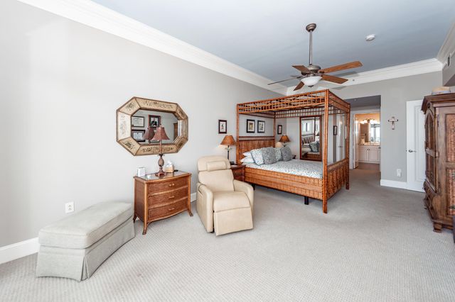 283 S Plaza Court 8, Mount Pleasant, SC 29464