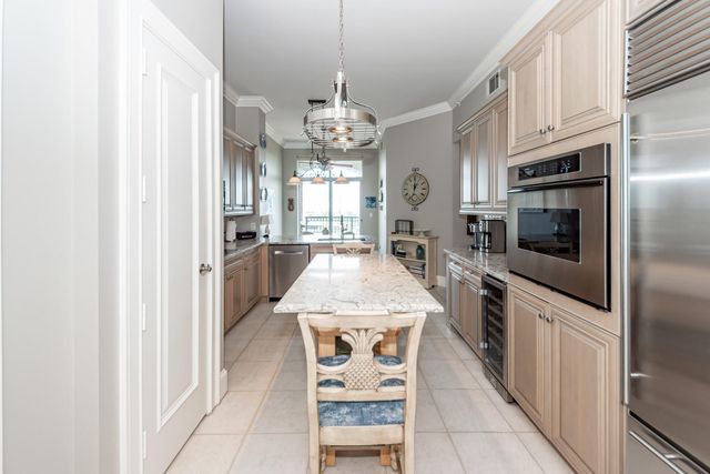 283 S Plaza Court 8, Mount Pleasant, SC 29464