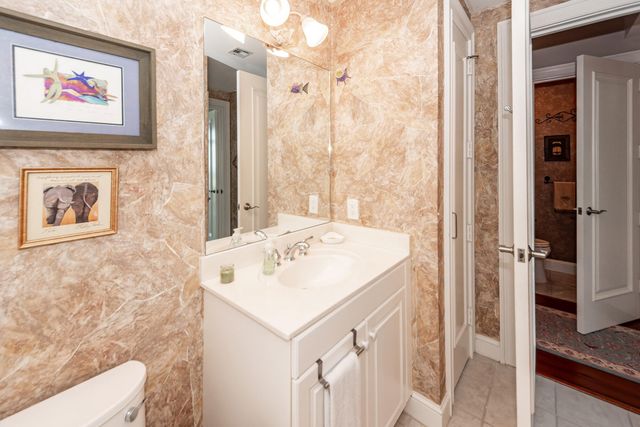 283 S Plaza Court 8, Mount Pleasant, SC 29464