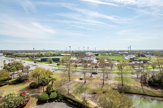 283 S Plaza Court 8, Mount Pleasant, SC 29464