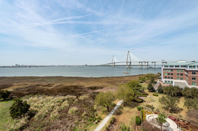 283 S Plaza Court 8, Mount Pleasant, SC 29464