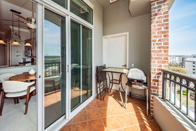 283 S Plaza Court 8, Mount Pleasant, SC 29464