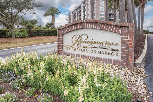 283 S Plaza Court 8, Mount Pleasant, SC 29464