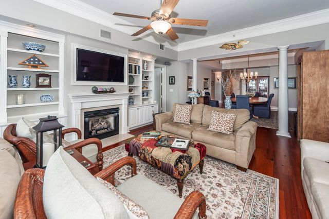 283 S Plaza Court 8, Mount Pleasant, SC 29464