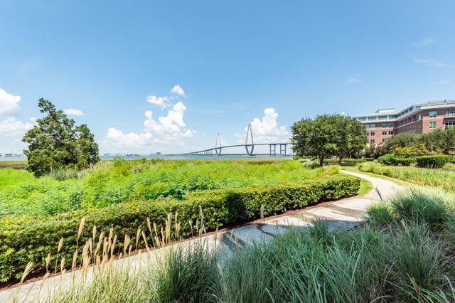 283 S Plaza Court 8, Mount Pleasant, SC 29464