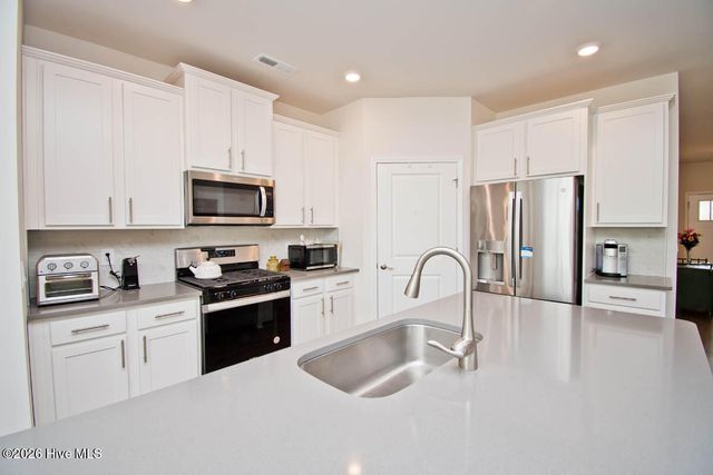 1001 Alizarin Lane, New Bern, NC 28562