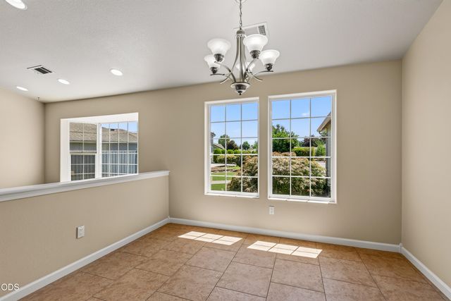 182 Justin Court, Central Point, OR 97502