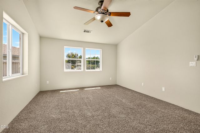 182 Justin Court, Central Point, OR 97502