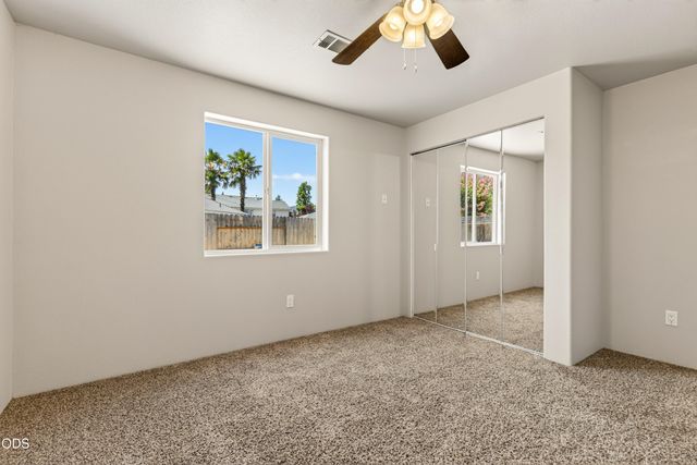 182 Justin Court, Central Point, OR 97502