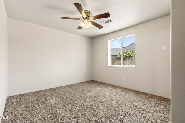 182 Justin Court, Central Point, OR 97502