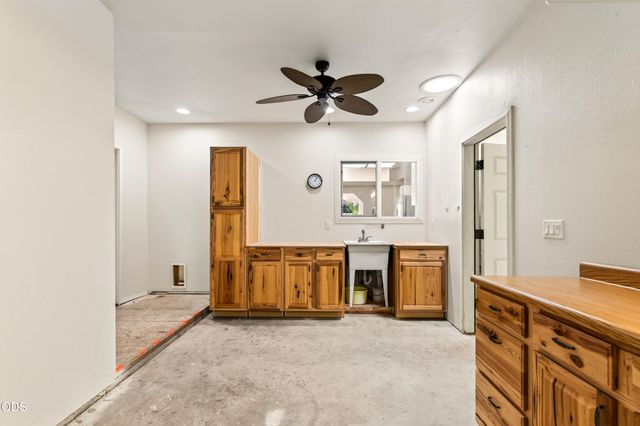 182 Justin Court, Central Point, OR 97502