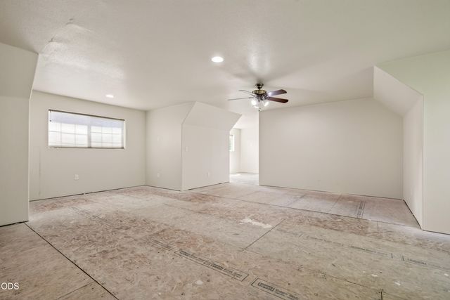 182 Justin Court, Central Point, OR 97502