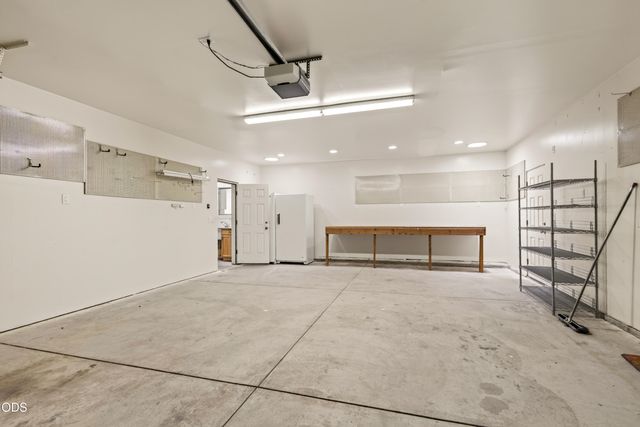 182 Justin Court, Central Point, OR 97502