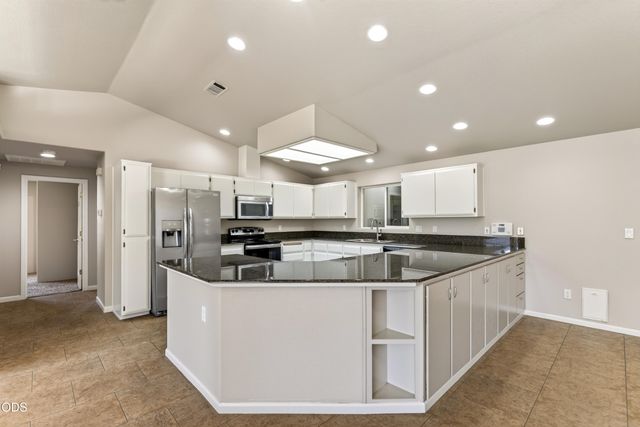 182 Justin Court, Central Point, OR 97502