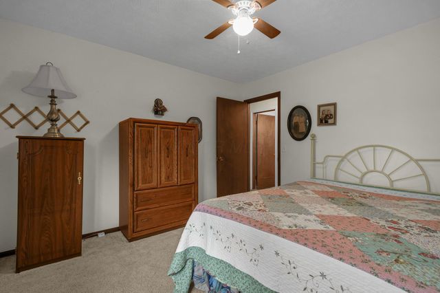 9747 Shalemar Drive, Pickerington, OH 43147