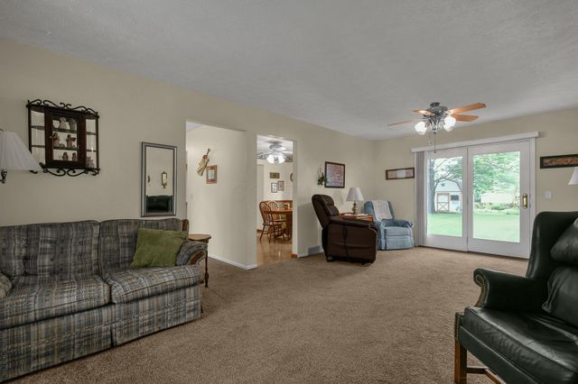9747 Shalemar Drive, Pickerington, OH 43147