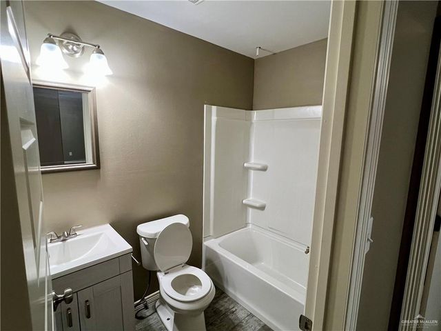 15898 Washington Palm Drive, Harlingen, TX 78552