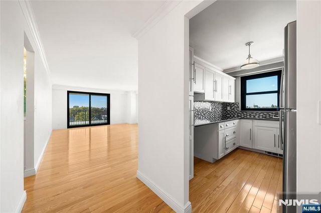 7855 Boulevard East 7L, North Bergen, NJ 07047