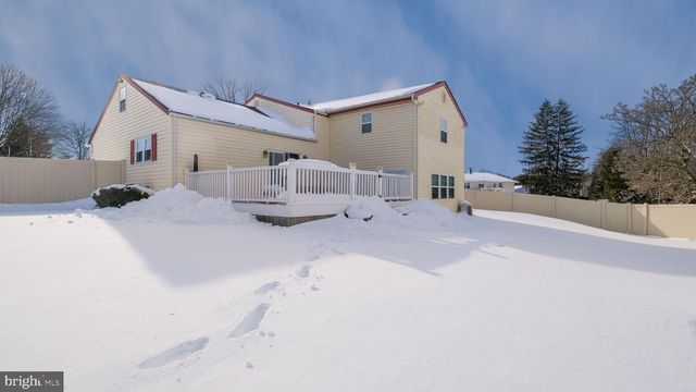 1831 BUNKERHILL RD, Southampton, PA 18966