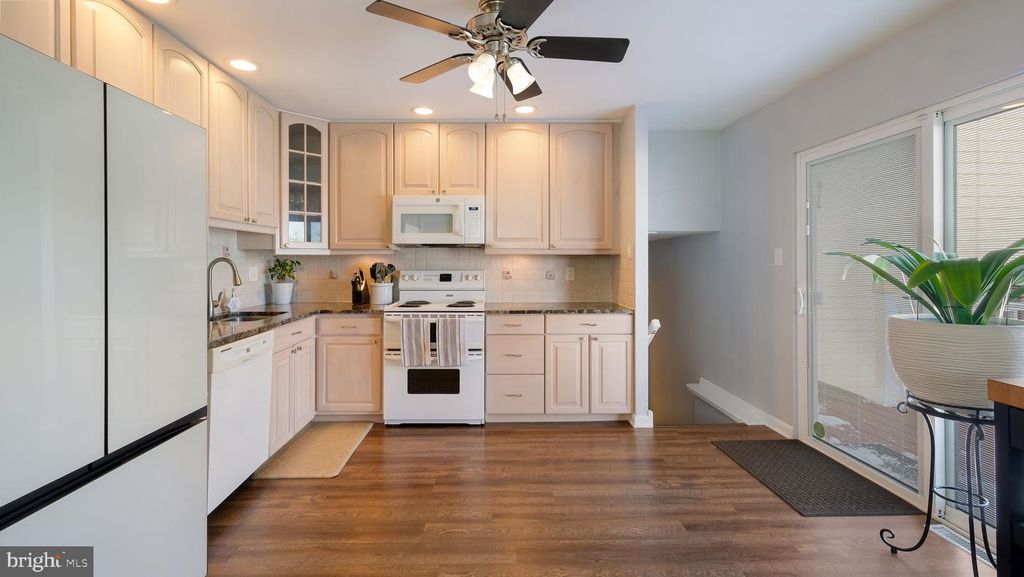 Image 24 of property listing at 1831 BUNKERHILL RD, Southampton, PA 18966