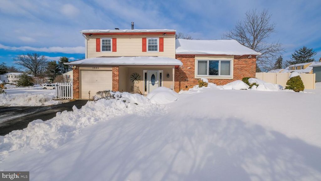 Image 3 of property listing at 1831 BUNKERHILL RD, Southampton, PA 18966