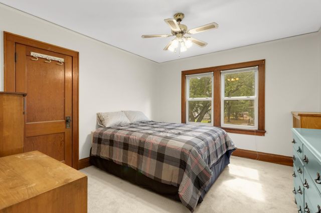 809 Minnehaha Avenue W, Saint Paul, MN 55104