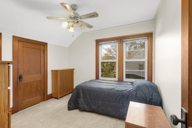 809 Minnehaha Avenue W, Saint Paul, MN 55104
